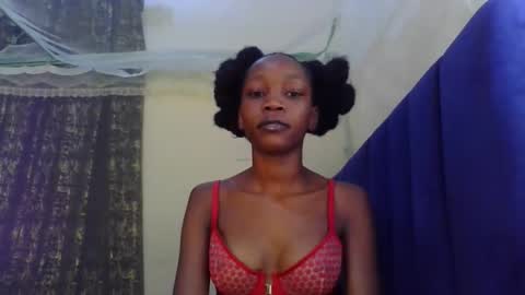Snapshot of sweety_melanin chatting on May 3, 2026, 10:54 am Vickky online show from May 3, 2026, 10:54 am