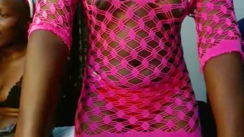 Snapshot of sweety_spixxy chatting on May 19, 2026, 11:00 pm Dolly online show from May 19, 2026, 11:00 pm