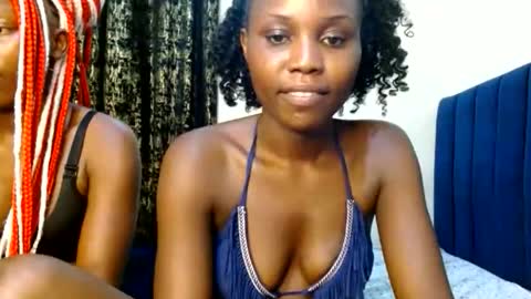 Snapshot of sweety_spixxy chatting on May 25, 2026, 2:12 pm Dolly online show from May 25, 2026, 2:12 pm