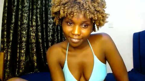 Snapshot of sweety_spixxy chatting on June 3, 2026, 6:24 pm Dolly online show from June 3, 2026, 6:24 pm