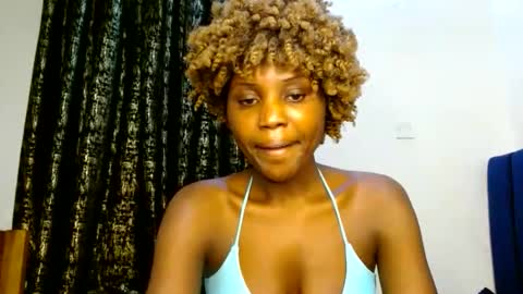 Snapshot of sweety_spixxy chatting on June 4, 2026, 4:02 pm Dolly online show from June 4, 2026, 4:02 pm