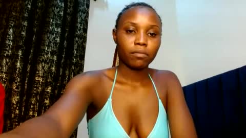 Snapshot of sweety_spixxy chatting on June 24, 2026, 10:03 am Dolly online show from June 24, 2026, 10:03 am