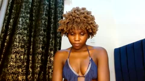 Snapshot of sweety_spixxy chatting on June 28, 2026, 4:02 pm Dolly online show from June 28, 2026, 4:02 pm