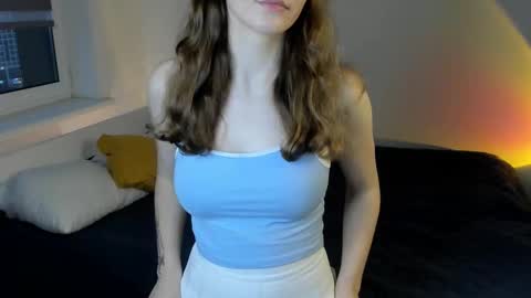 Snapshot of sweety_xis chatting on September 16, 2025, 4:08 pm Bella . online show from September 16, 2025, 4:08 pm