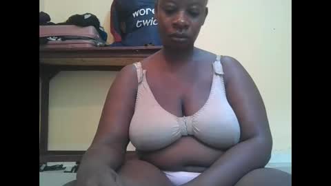 sweetyass25 online show from March 4, 2026, 5:35 am