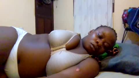 sweetyass25 online show from July 2, 2026, 6:25 pm