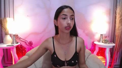 Snapshot of sweetylally chatting on September 23, 2025, 12:08 pm LAURA online show from September 23, 2025, 12:08 pm