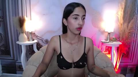 LAURA online show from November 10, 2025, 12:04 pm