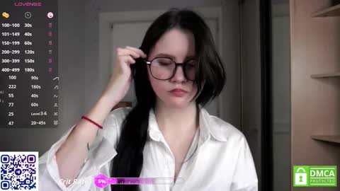 Snapshot of sweetyoops chatting on October 24, 2025, 5:42 pm Astrid online show from October 24, 2025, 5:42 pm