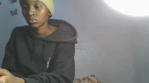 sweetypussy01 online show from October 18, 2025, 7:03 pm