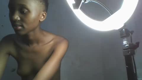 sweetypussy01 online show from October 20, 2025, 6:52 pm