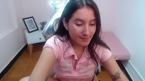 Snapshot of sweetyy_lollipop chatting on December 19, 2024, 8:34 pm Catalina online show from December 19, 2024, 8:34 pm