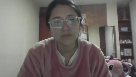 sweetyypeach online show from December 28, 2024, 3:47 am