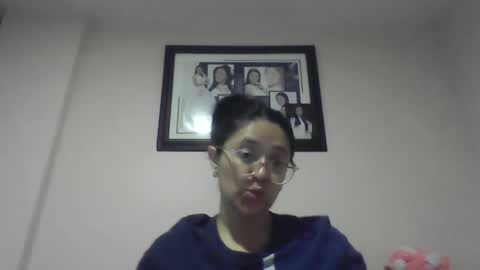 sweetyypeach online show from January 10, 2025, 3:50 am