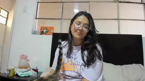 sweetyypeach online show from January 12, 2025, 9:08 pm