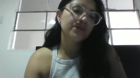 sweetyypeach online show from February 13, 2025, 1:15 pm