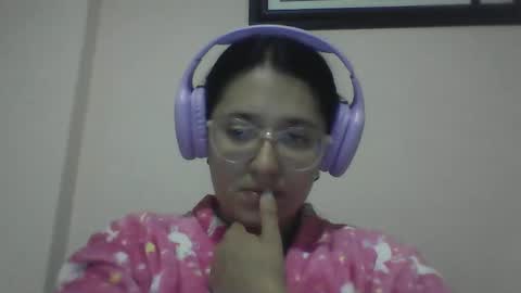 sweetyypeach online show from March 2, 2025, 3:34 am