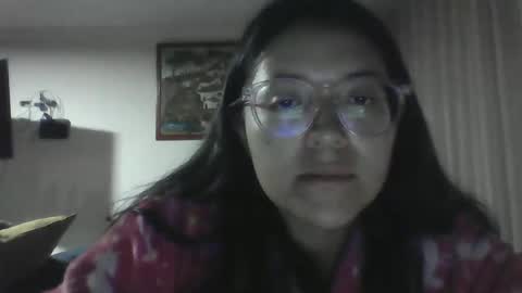 sweetyypeach online show from March 2, 2025, 10:24 am
