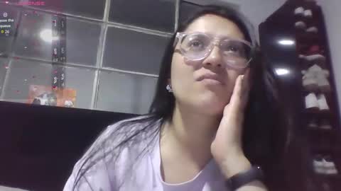 sweetyypeach online show from September 12, 2025, 4:01 am