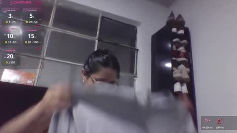 sweetyypeach online show from September 22, 2025, 1:40 am