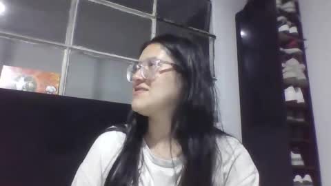 sweetyypeach online show from October 13, 2025, 11:38 pm