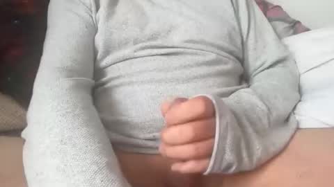 swingline1237 online show from February 4, 2026, 12:44 pm