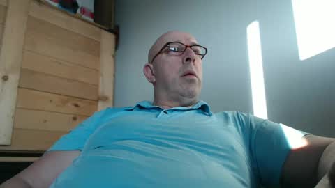 swissscooby55 online show from February 20, 2025, 7:34 am