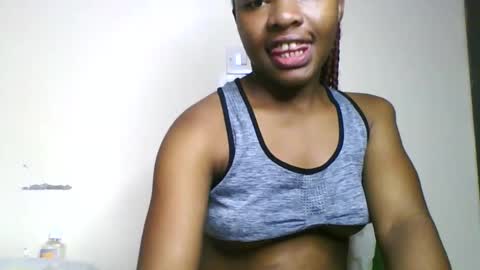 Candy online show from May 7, 2026, 1:33 am