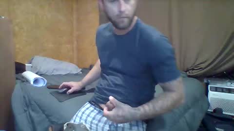 switchleg242 online show from April 15, 2026, 5:25 am