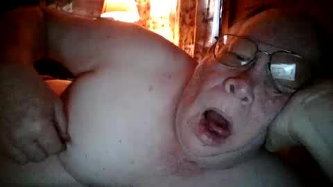 Snapshot of swm769 chatting on January 10, 2026, 5:37 pm swm online show from January 10, 2026, 5:37 pm