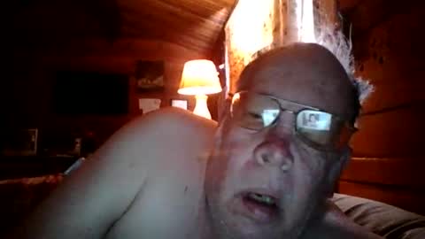 Snapshot of swm769 chatting on March 27, 2026, 8:08 pm swm online show from March 27, 2026, 8:08 pm