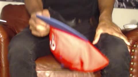 Snapshot of swolebbc chatting on October 18, 2025, 5:54 am The DickGod online show from October 18, 2025, 5:54 am