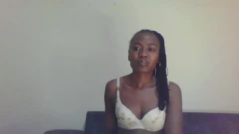 ALICIA online show from February 2, 2025, 10:28 pm