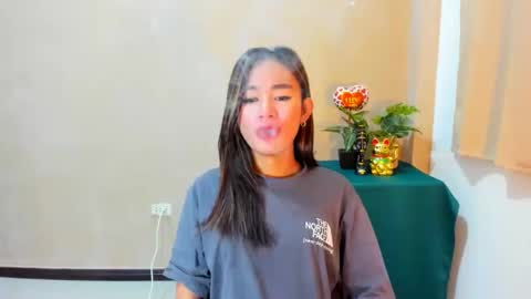 Snapshot of swyt_jane chatting on November 1, 2025, 11:01 am swyt_jane online show from November 1, 2025, 11:01 am