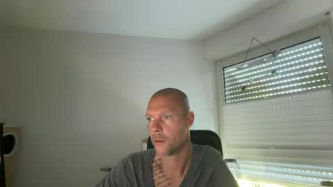 sx1904 online show from July 13, 2026, 10:18 am