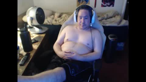 Snapshot of sxykoreandick chatting on December 3, 2025, 2:26 pm Rick Hard online show from December 3, 2025, 2:26 pm