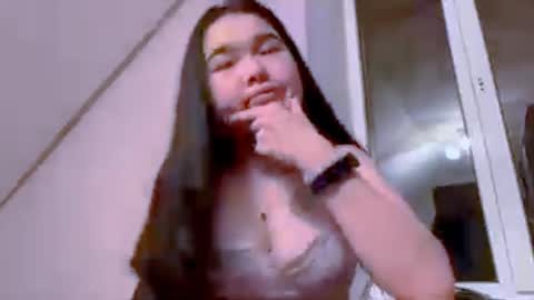 Amelia online show from September 15, 2025, 5:24 pm