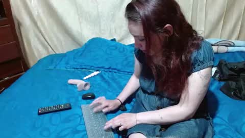 sydney_kane_ online show from December 19, 2024, 11:18 am