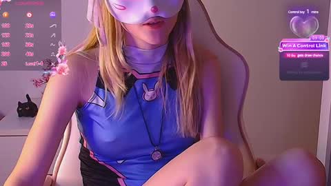 Snapshot of sydney_max chatting on February 28, 2025, 2:20 am Milena online show from February 28, 2025, 2:20 am