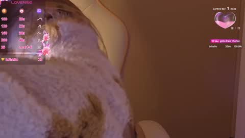 Snapshot of sydney_max chatting on October 20, 2025, 2:34 am Milena online show from October 20, 2025, 2:34 am