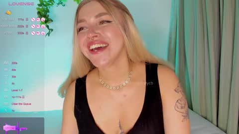 Call me Daian  Independient model online show from September 10, 2025, 7:58 pm