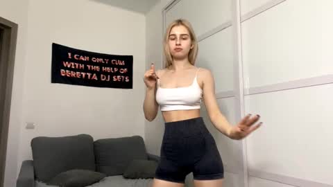 Mona online show from January 13, 2026, 5:18 pm