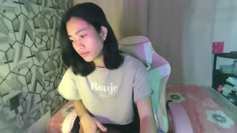sydnyxox1 online show from May 6, 2026, 1:57 am