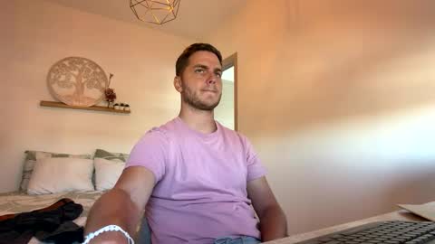 syl092 online show from March 2, 2026, 12:01 pm