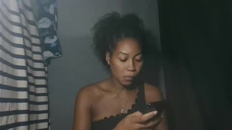 Snapshot of sylvana9794 chatting on February 1, 2026, 5:22 pm sylvana9794 online show from February 1, 2026, 5:22 pm