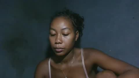 Snapshot of sylvana9794 chatting on February 5, 2026, 5:39 pm sylvana9794 online show from February 5, 2026, 5:39 pm