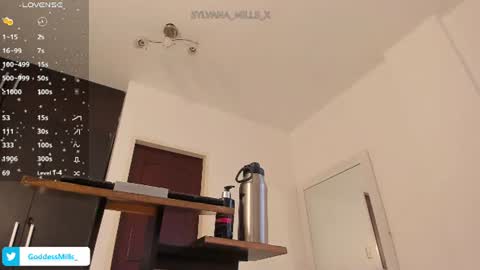 Snapshot of sylvana_mills_x chatting on June 16, 2026, 7:49 pm Sylvana online show from June 16, 2026, 7:49 pm