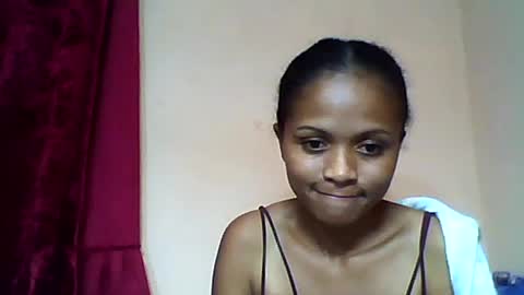 Snapshot of sylvaniah01 chatting on May 29, 2026, 7:17 am sylvaniah01 online show from May 29, 2026, 7:17 am