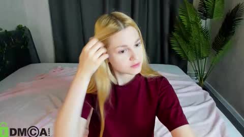 Sylvia online show from October 26, 2025, 1:00 am