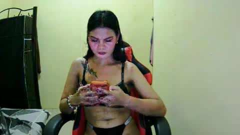 Snapshot of sylviafoxxx chatting on April 6, 2026, 3:13 pm sylviafoxxx online show from April 6, 2026, 3:13 pm